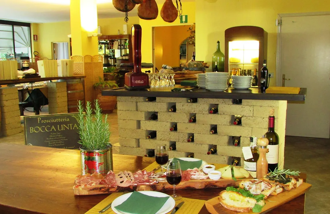 Il Grifo Hotel e Bisteccheria Toscana-1